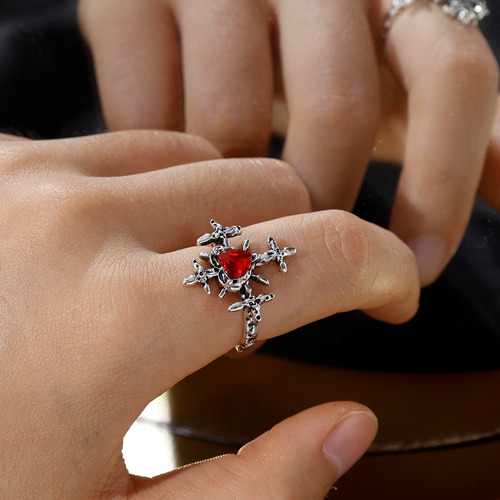 Anillos Góticos Con Forma De Corazón Con Apertura De Cristal