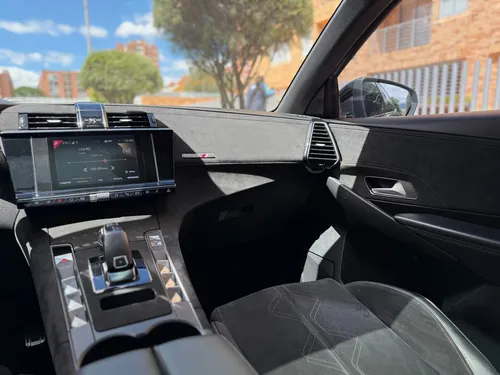 D.S. DS7 1.6 Performance Line