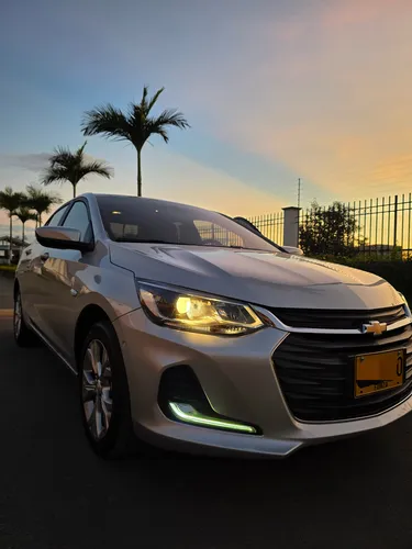 Chevrolet Onix 1.0T Premier Sedan At