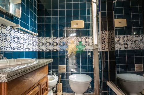 Vende Chalet Tres Dormitorios , Dos Baños Y Dormitorio Y Baño De Servicio - Ref : Eqp3180