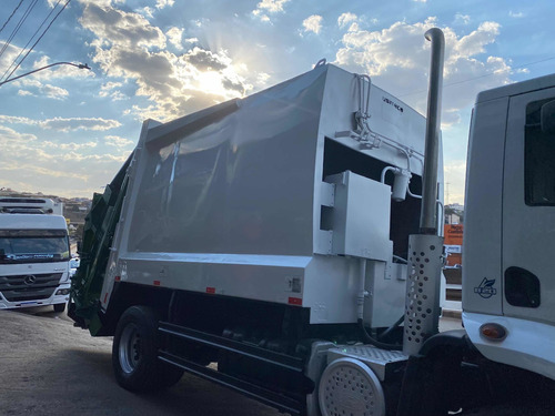 Imagem 2 de 13 de Ford 1723 2017 Conpactador De Lixo 15 Mts Automatico