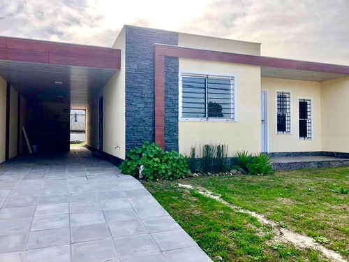 Imagen 2 de 22 de 1240 Venta Casa A Estrenar 3dorm Solymar Norte
