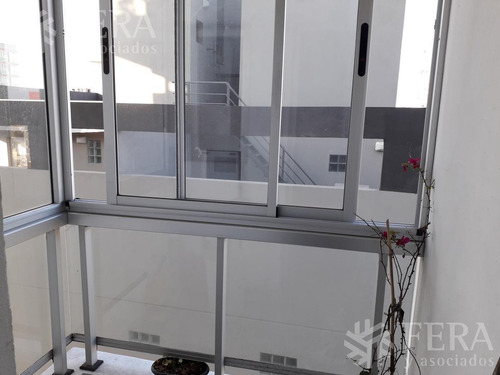 Imagen 8 de 15 de Venta De Amplio Departamento 3 Ambientes En Quilmes (25952)