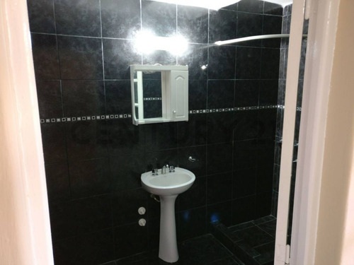 En Venta - Hermosa Casa 2 Dormitorios - Cañada De Gomez