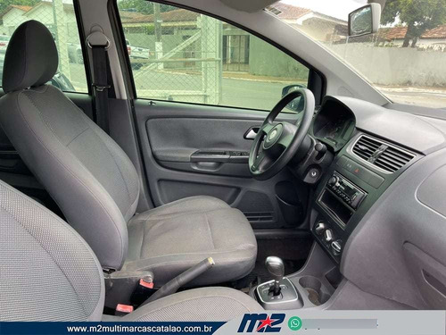 Imagem 7 de 9 de Volkswagen Fox 1.6 Mi I Motion Total Flex 8v 5p Flex 2010