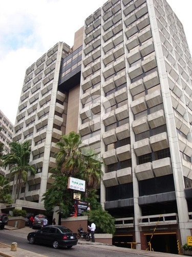 E Alquila Oficina-64m²-4puestos Trabajo-recepcion-a/a-santa Paula/cafetal
