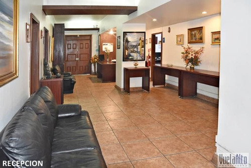 Imagen 3 de 24 de Oficina En Venta En Santiago / Paseo Huérefanos
