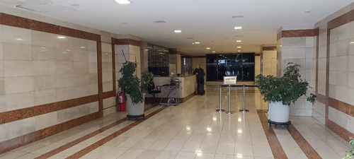 Arriendo Oficina Un Privado Mas Recepción Vitacura