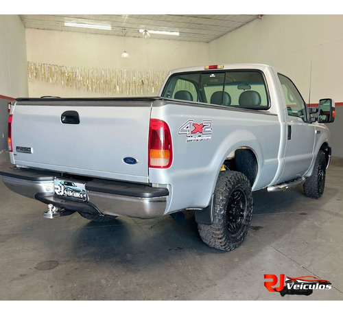Ford F-250 3.9 Xlt 4x2 2p
