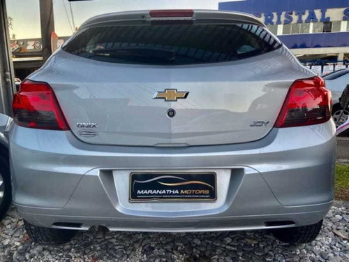 Imagem 7 de 14 de Chevrolet Onix 1.0 Mt Joy 2019