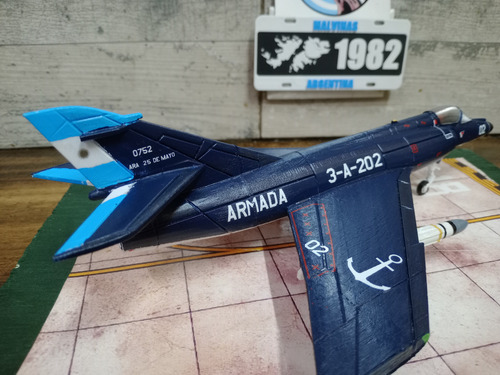 Maqueta Para Armar Avión Super Étendar Esc. 1/48 Malvinas