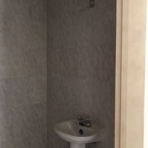 Imagen 6 de 9 de Vendo Apartamento 74m2 2h/2b/1p Macaracuay 4534