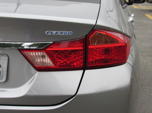 Imagem 15 de 15 de Honda City 1.5 Ex 16v