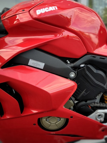 Imagen 19 de 25 de Ducati Panigale V4s - No Bmw S1000rr, No Panigale V4! Gf