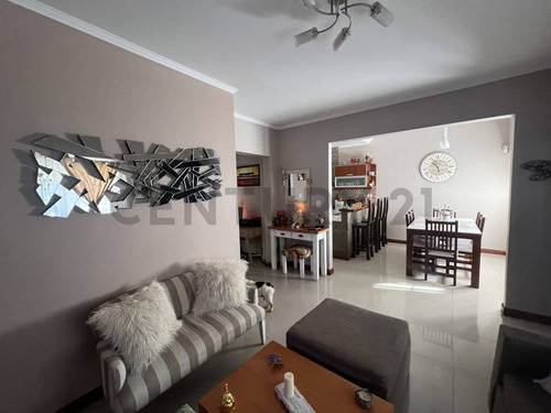 Venta Ph Tres Ambientes, Entrada Indepeniente. Villa Maipú, San Martín.