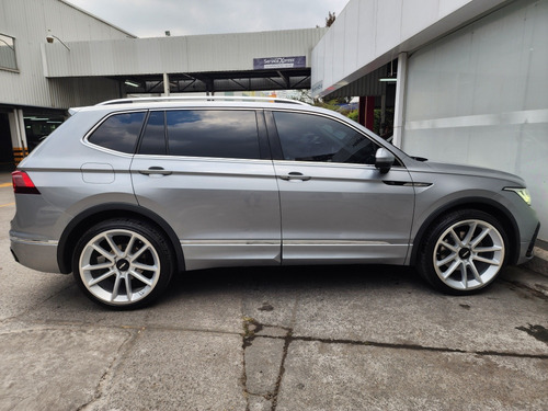 Volkswagen Tiguan 2.0 R-line