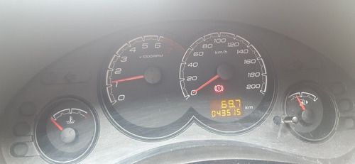 Imagem 3 de 10 de Chevrolet Classic 2013 1.0 Ls Flex Power 4p