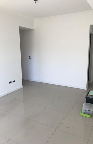 Imagen 3 de 10 de Impecable Departamento 2 Ambientes Apto Profeccional