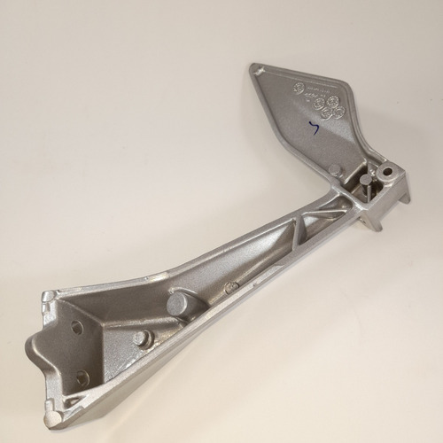 Soporte Reposapie Trasero Derecho Duke 200/390 Ktm
