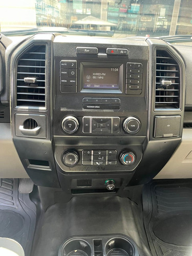Ford F-150 3.3L XL Doble Cab. 4x2 V6