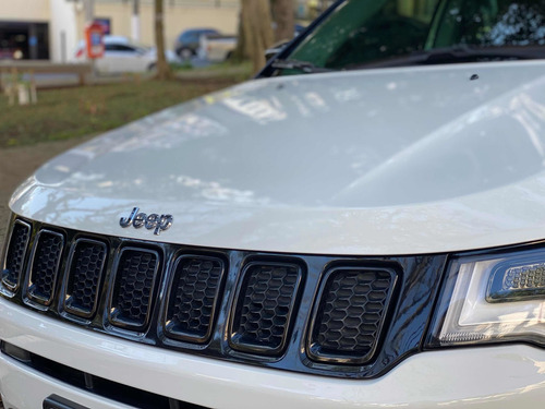 Imagem 10 de 13 de Jeep Compass 2018 2.0 Night Eagle Flex Aut. 5p