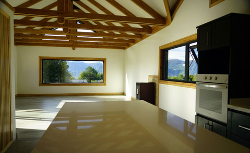 Casa 210m2. Nueva. Loteo Claro De Luna, A 5 Min. De Pucón
