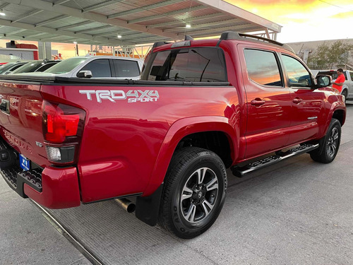 Imagen 4 de 8 de Toyota Tacoma 2019 3.5 Edición Especial 4x4 At