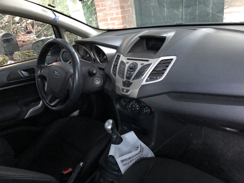 Ford Fiesta Kinetic 1.6 Design Sedan 120cv Trend Plus
