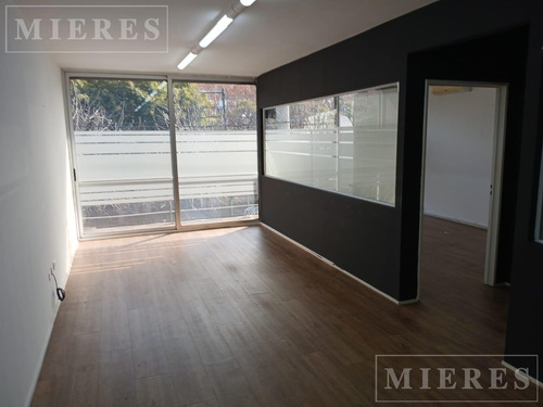 Excelente Oficina De 70 M2 En Alquiler En San Isidro