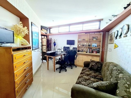 Imagen 19 de 26 de Hermoso Apartamento En Los Chorros Elisa López 0412-7001134 Mls#22-18469
