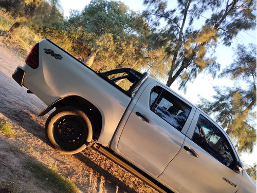 Toyota Hilux 2.4 Cd Dx 150cv 4x4