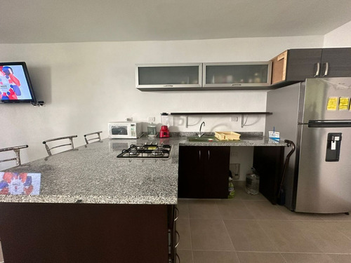 Hermosa Villa En Renta Con Increíble Zona De Alberca Cerca De La Playa