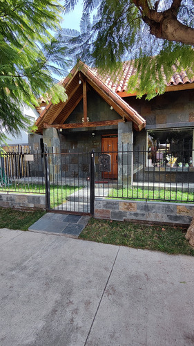 Casa El Olmo Peñalolén Amplio Dormitorio