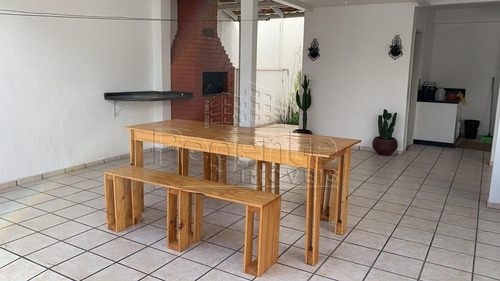 Casa A Venda Com 6 Quartos No Bairro Balneario Do Estreito Em Florianopolis. - V-81271