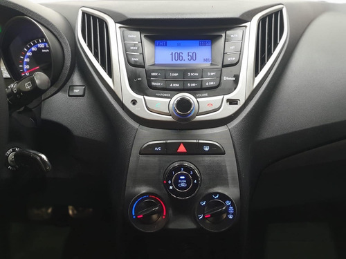 Imagem 10 de 13 de Hyundai Hb20 Comf. 1.0 Flex