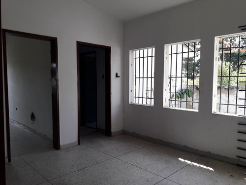 Imagen 5 de 16 de María Meléndez Vende Casa Comercial Para Remodelar La Viña