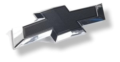 Emblema Parrilla  Negro  Chevrolet Onix 2022 