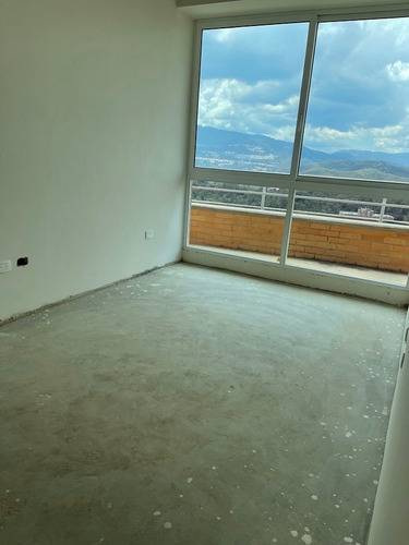 Imagen 4 de 13 de Mirador De Los Campitos Vendo Excelente Pent House 04143256451
