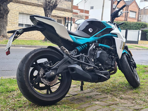 Imagen 3 de 10 de Cfmoto 400nk Rz No Dominar Benelli