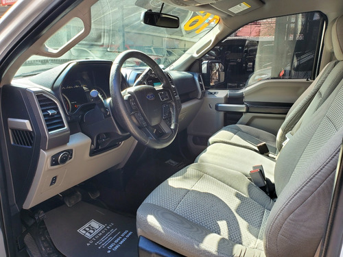 Imagen 5 de 11 de Ford Lobo Xlt 5.0 4x2 2016, Factura Agencia, Impecable