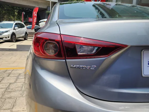 Mazda Mazda 3 2.0 I Touring Sedan Mt