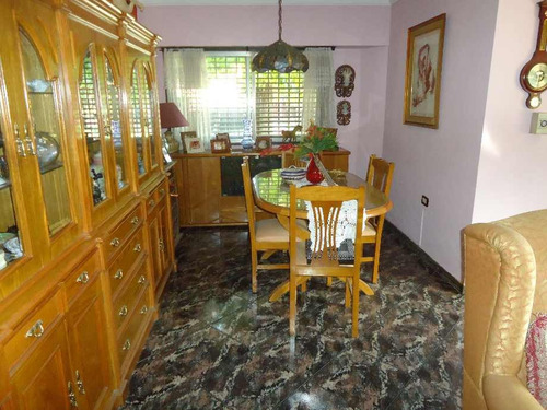 Imagen 6 de 14 de Chalet En Venta En Ituzaingo Norte