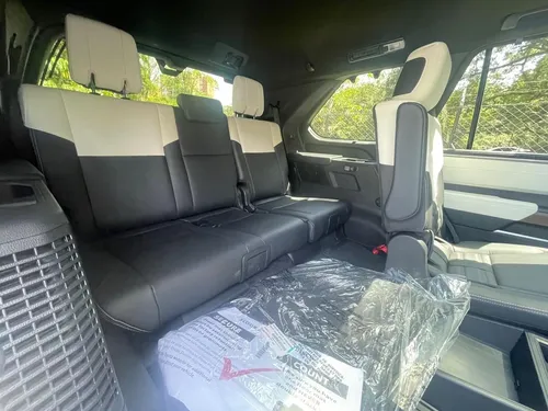 Toyota Sequoia 3.5 V6 Capstone