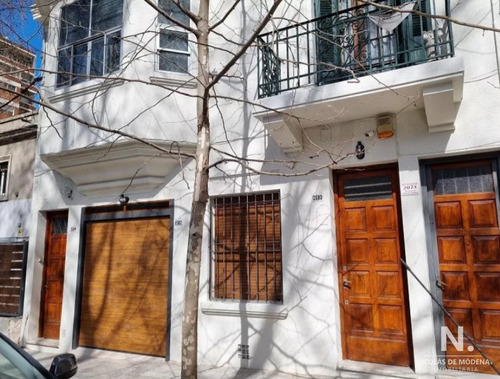 Casa De 3 Dormitorios En Zona Céntrica. Montevideo