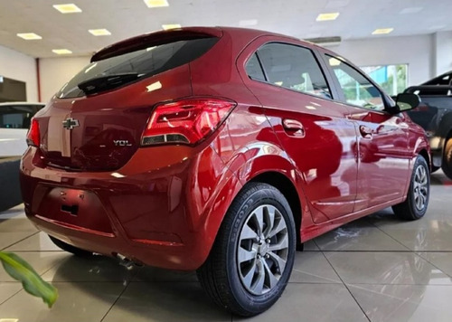 Imagen 4 de 24 de Chevrolet Onix Joy Black 1.4n Manual 5 Puertas Hachback 23