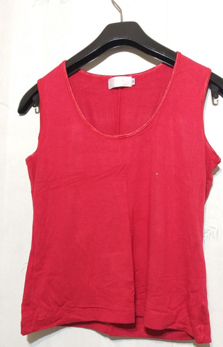 Musculosa Roja. Marca Comma Talle Xl