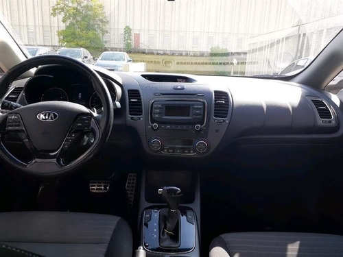Imagem 5 de 12 de Cerato 1.6 Sx 16v Flex 4p Automático