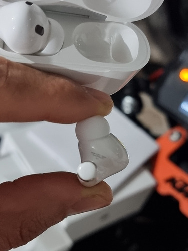 AirPods Pro 2da Generación Oem (Usado)