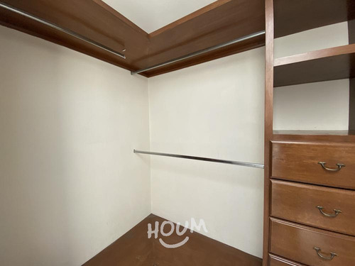 Casa En Jardín Real, Zapopan Con 4 Recámaras, 220 M², Id: 153696