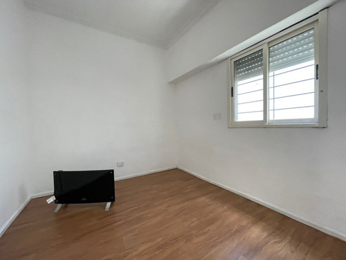 Buen Ph 3 Ambientes Con Patio - A 2 Cuadras De Av Maipu